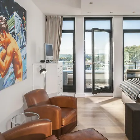 Philine - Penthouse 28 Mit Panoramablick, Pool, & Kamin וילה